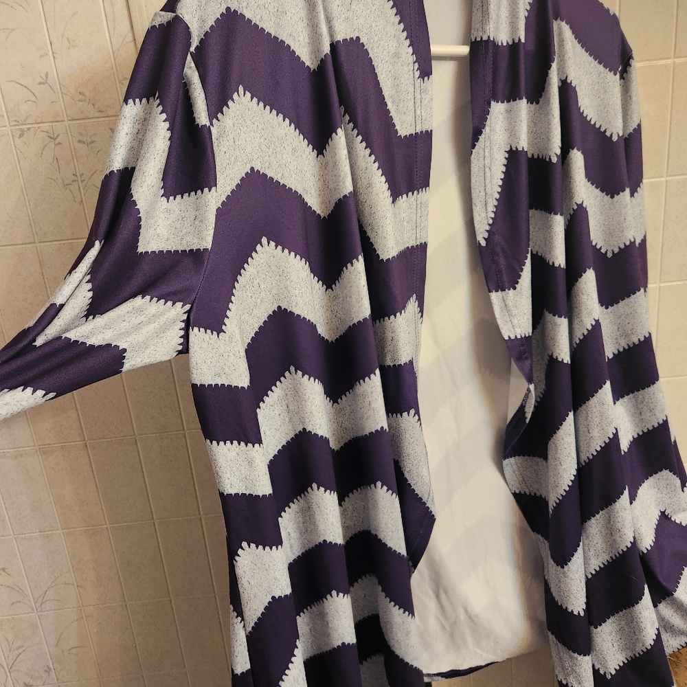 Cardigan - Picture 3 of 4